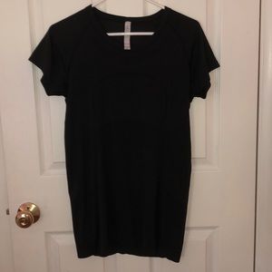 LULULEMON SWIFTLY SPEED SHORT SLEEVE- PERFECT